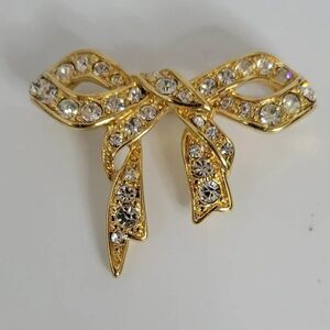 ▪︎Like New! Monet Bow Brooch